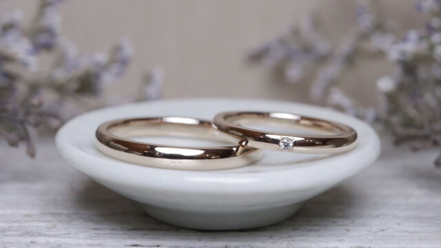 ピンクゴールドの結婚指輪